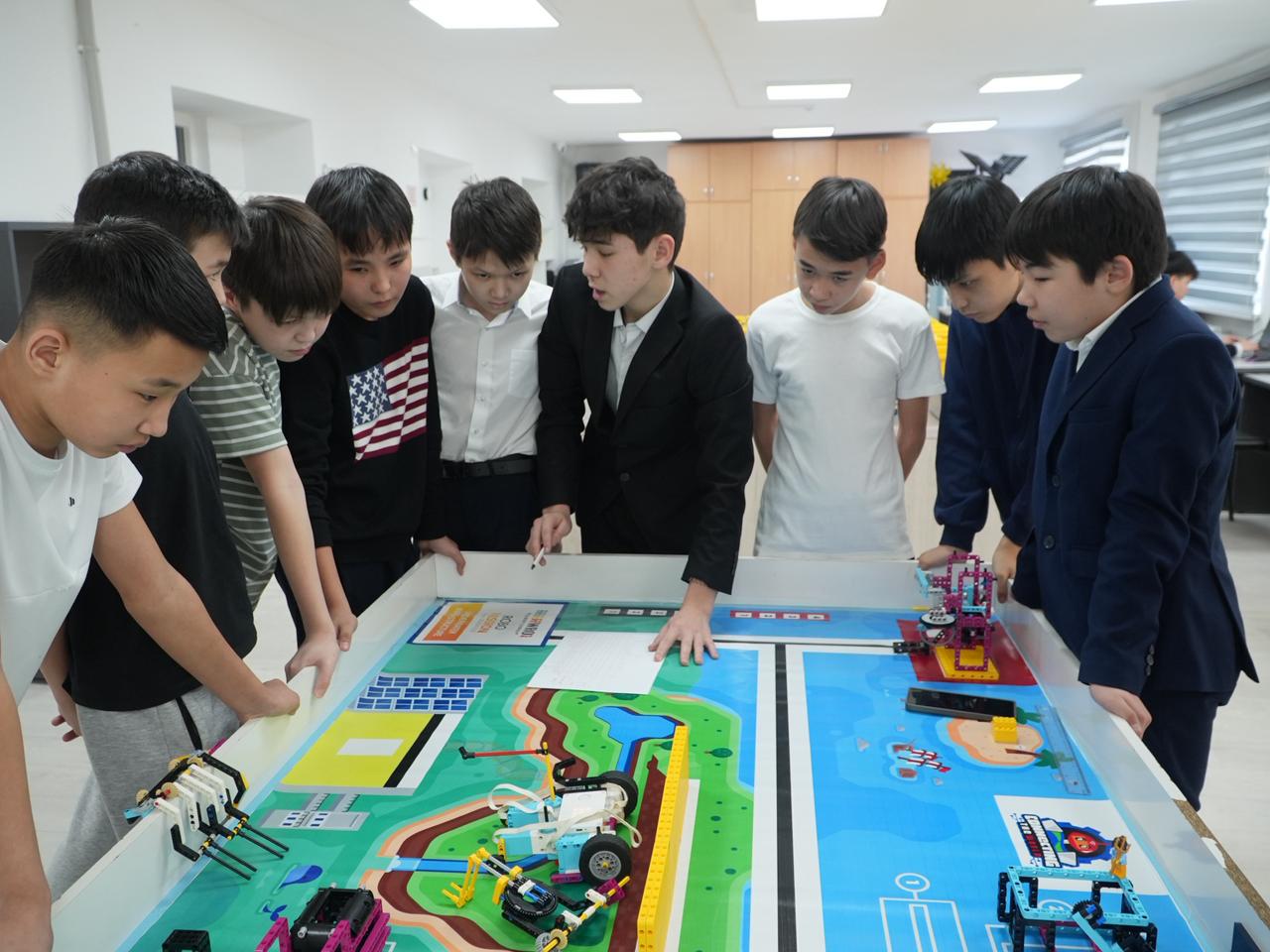 «Роботтық жарыстар: жас инженерлер бәсекесі»