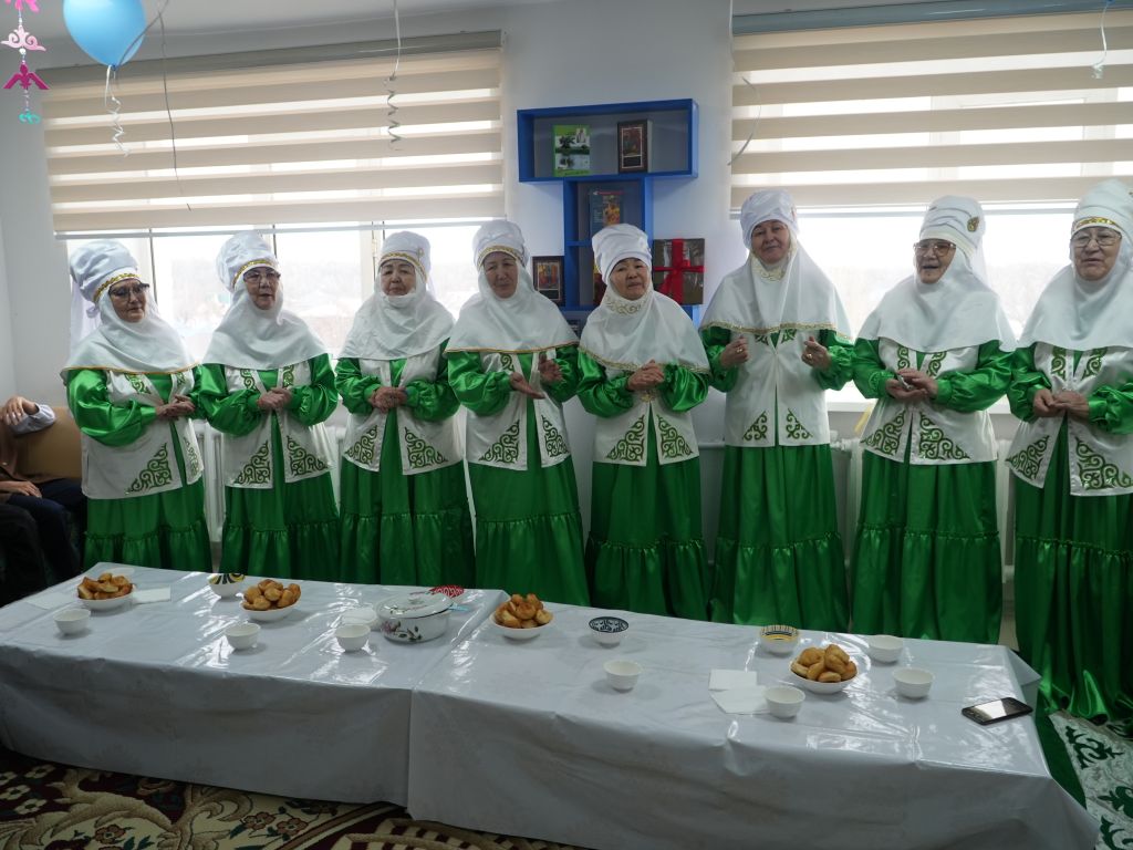  «Ән – көңілдің ажары» атты "Ардагер" клубы ата-әжелерімен кездесу кеші